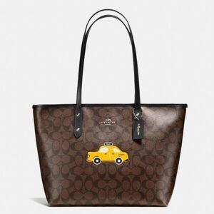 Coach Taxi City Tote in Signature